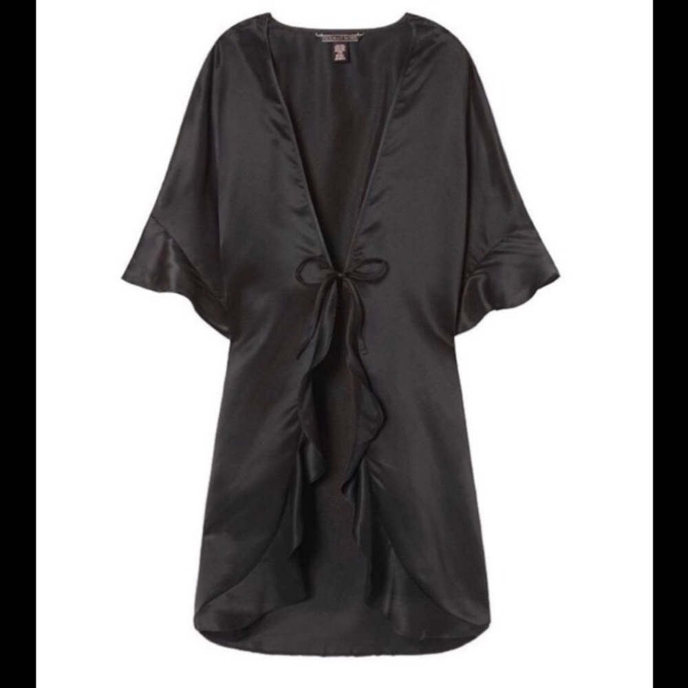 Victoria Secret Short Sleeve Robe - Picture 2 of 4